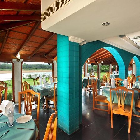 The River Retreat Heritage Ayurvedic Resort Shoranur Exteriör bild