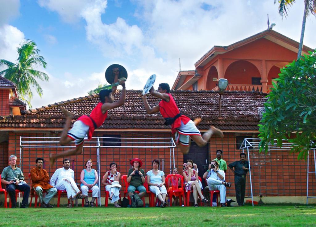 The River Retreat Heritage Ayurvedic Resort Shoranur Exteriör bild